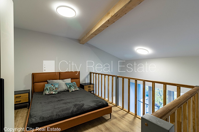 Дом во дворе, реновированный дом, благоустроенная озеленённая территория, вход с Рига - изображение 10