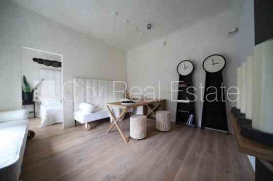 Фасадный дом, количество квартир в здании 12 шт., поменянное покрытие крыши, Юрмала