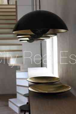 Фасадный дом, количество квартир в здании 12 шт., поменянное покрытие крыши, Юрмала