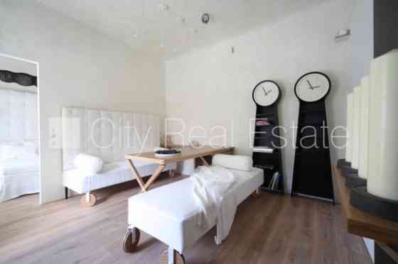 Фасадный дом, количество квартир в здании 12 шт., поменянное покрытие крыши, Юрмала