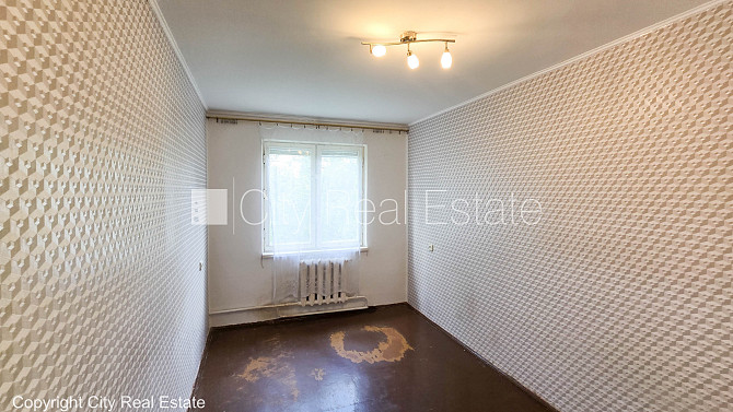 Kāpņu telpa pēc kosmētiskā remonta, lodžija, istabas izolētas 2 gab., centrālā apkure, Rīga - foto 14