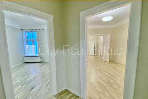 Здание во дворе, вход со двора, лифт, сауна, количество спален 3 шт., гостиная, Rīga