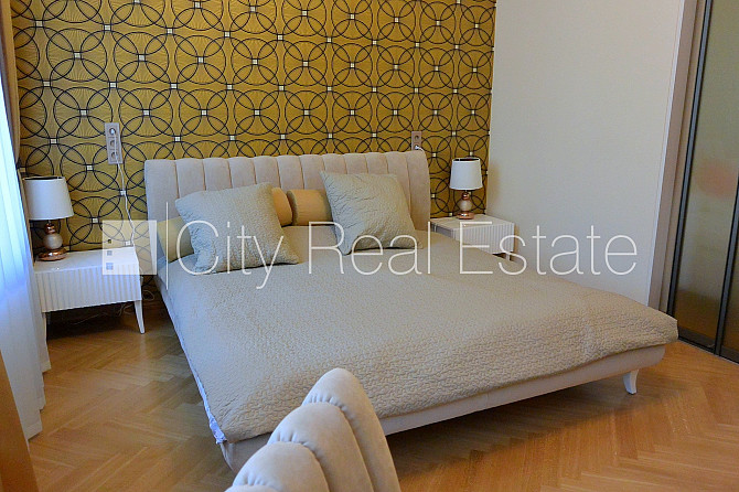 Fasādes māja, slēgta teritorija, ieeja no ielas, ir lifts, balkons, guļamistabu skaits 2 gab., Rīga - foto 8