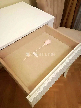 Fasādes māja, slēgta teritorija, ieeja no ielas, ir lifts, balkons, guļamistabu skaits 2 gab., Rīga - foto 11