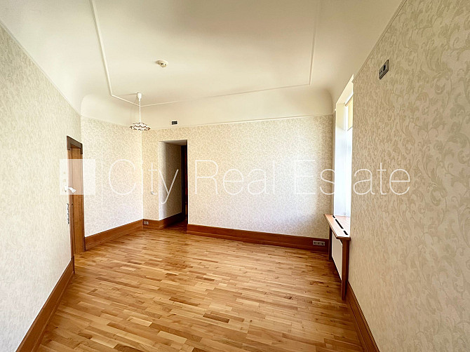 Фасадный дом, реновированный дом, благоустроенная озеленённая территория, Рига - изображение 11