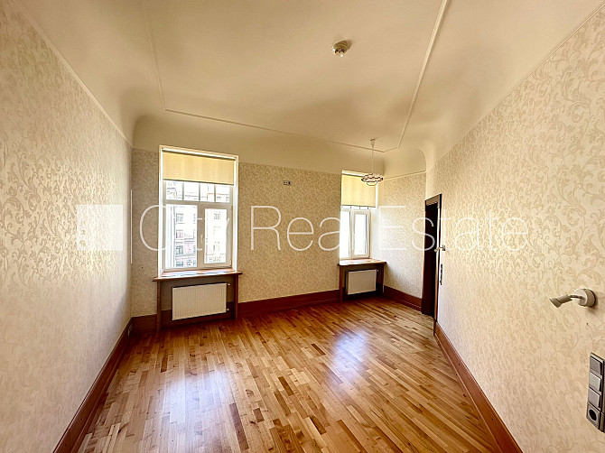 Фасадный дом, реновированный дом, благоустроенная озеленённая территория, Рига - изображение 12