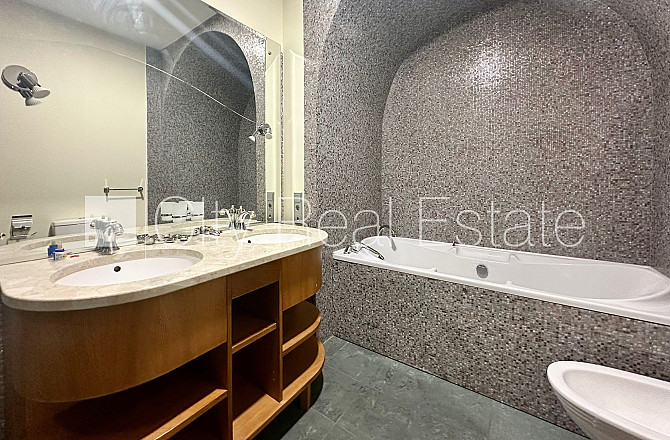 Фасадный дом, реновированный дом, благоустроенная озеленённая территория, Рига - изображение 18