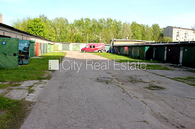 Земля в собственности, территория обнесена забором, закрытая территория, гараж Рига - изображение 8