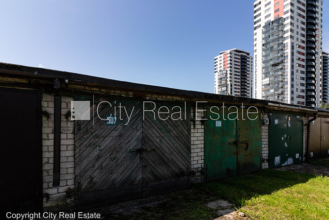 Земля в собственности, территория обнесена забором, закрытая территория, гараж Рига - изображение 6