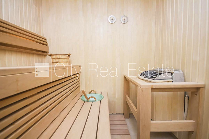 Частный дом, благоустроенный озеленённый двор, закрытый двор, балкон, терасса, Юрмала - изображение 17