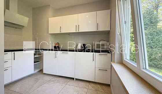 Частный дом, реновированный дом, благоустроенная озеленённая территория, Юрмала