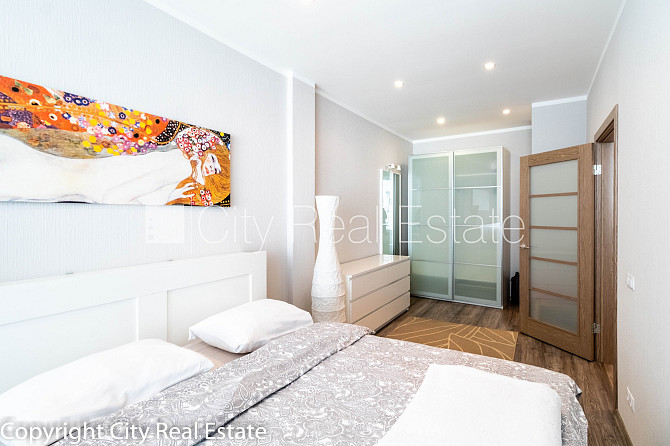 Pagalma māja, renovēta māja, labiekārtots apzaļumots pagalms, slēgts pagalms, kāpņu telpa Rīga - foto 19