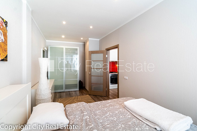 Pagalma māja, renovēta māja, labiekārtots apzaļumots pagalms, slēgts pagalms, kāpņu telpa Rīga - foto 20