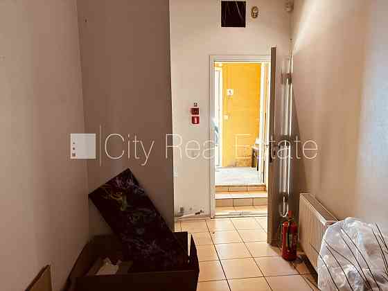 Домовладение, центральное отопление, перепланированная, пластиковые Rīga