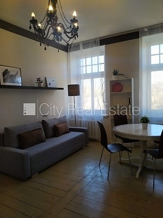 Fasādes māja, renovēta māja, slēgts pagalms, ieeja no ielas, ir lifts, kāpņu telpa pēc Rīga - foto 3