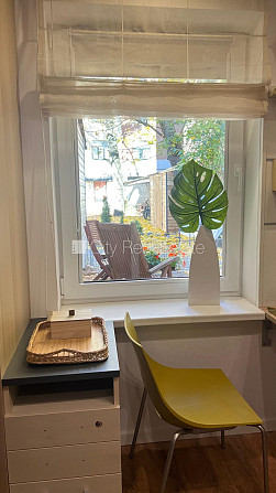 Fasādes māja, renovēta māja, labiekārtots apzaļumots pagalms, ieeja no ielas, studio tipa, Rīga - foto 11