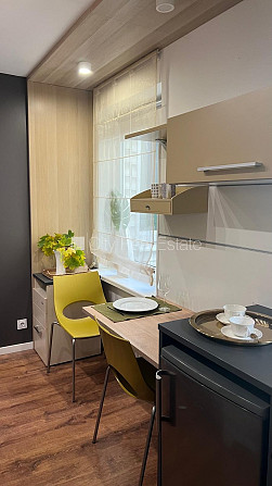 Fasādes māja, renovēta māja, labiekārtots apzaļumots pagalms, ieeja no ielas, studio tipa, Rīga - foto 7