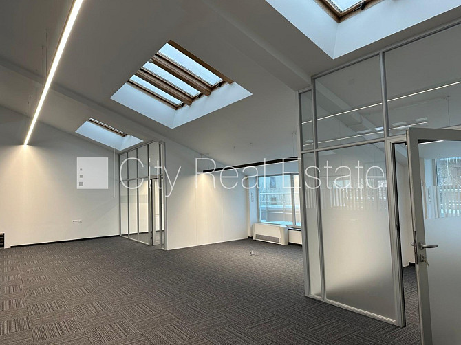 Labiekārtots apzaļumots pagalms, pazemes autostāvvieta, apsargāta teritorija, ieeja no ielas, Rīga - foto 8