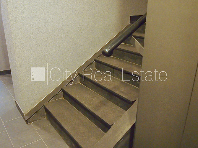 Фасадный дом, реновированный дом, вход со двора, апартаменты люкс, лифт, Рига - изображение 10