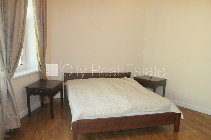 Fasādes māja, renovēta māja, slēgts pagalms, ieeja no ielas un pagalma, ir lifts, kāpņu Rīga - foto 10