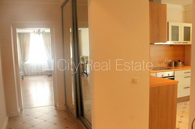 Fasādes māja, renovēta māja, slēgts pagalms, ieeja no ielas un pagalma, ir lifts, kāpņu Rīga - foto 20