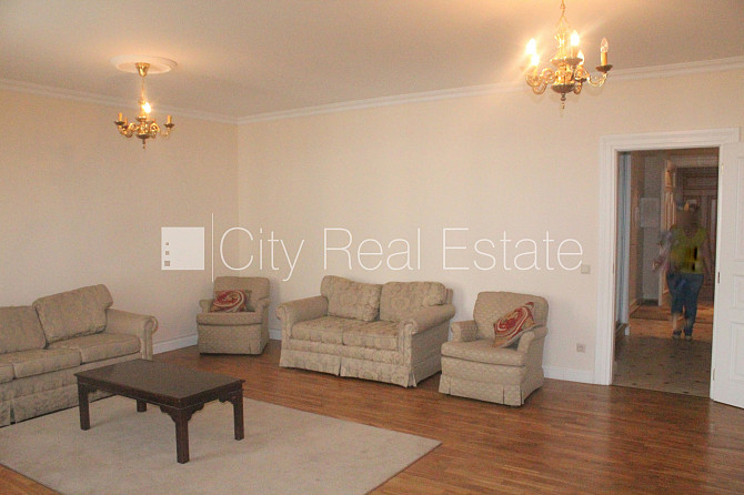 Fasādes māja, renovēta māja, slēgts pagalms, ieeja no ielas un pagalma, ir lifts, kāpņu Rīga - foto 5