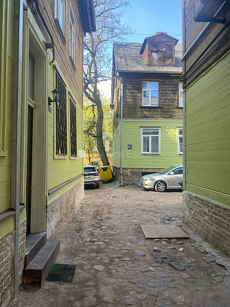 Fasādes māja, ieeja no pagalma, guļamistabu skaits 1 gab., studio tipa, virtuve apvienota ar Rīga - foto 12