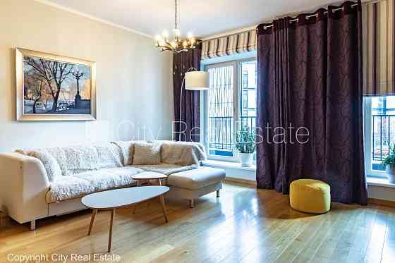 Новостройка, фасадный дом, благоустроенная озеленённая территория, закрытый Rīga