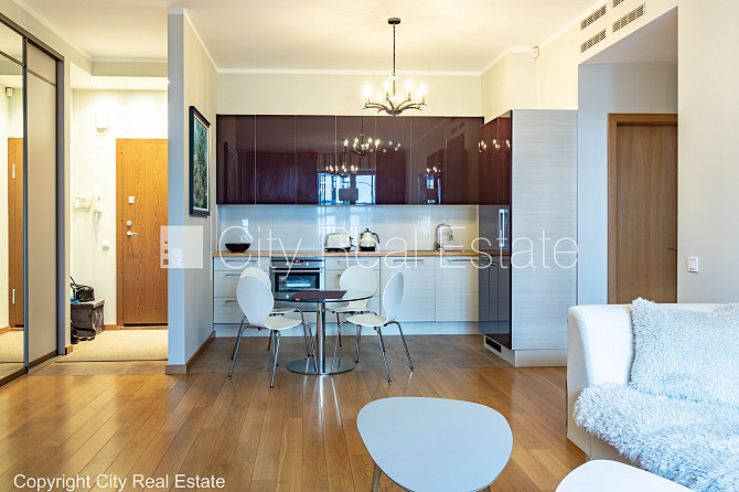 Jaunceltne, fasādes māja, labiekārtota apzaļumota teritorija, slēgts pagalms, teritorijas Rīga - foto 5