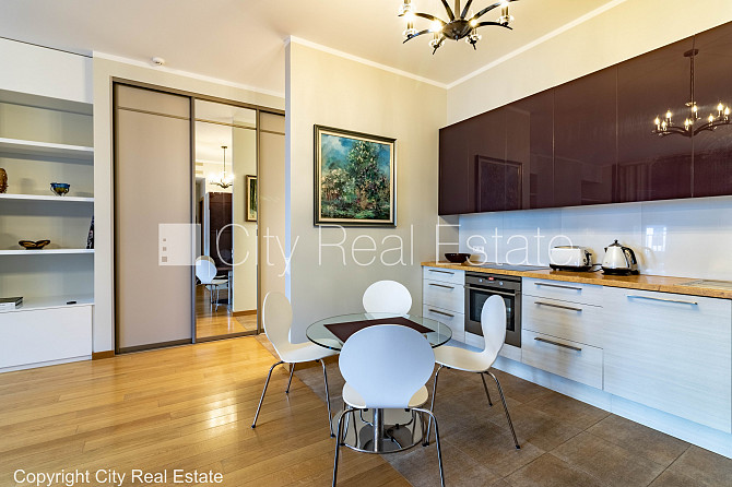 Jaunceltne, fasādes māja, labiekārtota apzaļumota teritorija, slēgts pagalms, teritorijas Rīga - foto 6