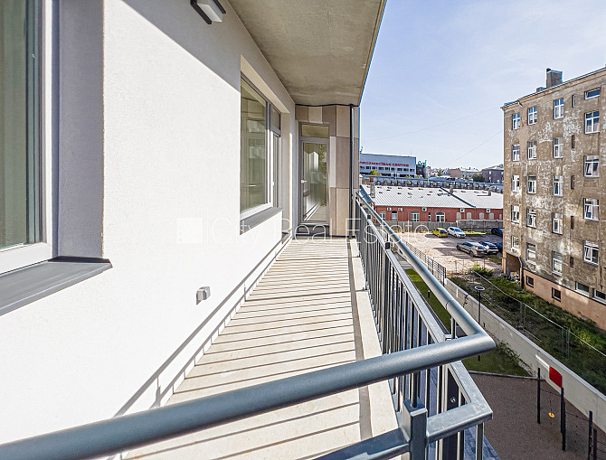 Здание во дворе, реновированный дом, закрытая территория, возможность аренды Рига - изображение 15