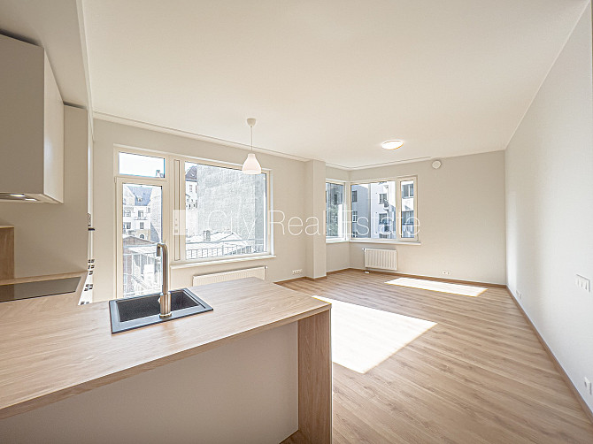 Здание во дворе, реновированный дом, закрытая территория, возможность аренды Рига - изображение 3