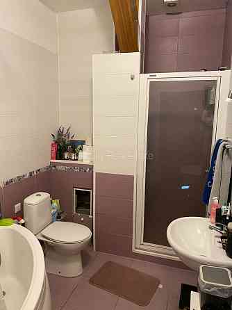 Реновированный дом, закрытый двор, мансарда, лестничная клетка после Рига