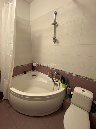 Реновированный дом, закрытый двор, мансарда, лестничная клетка после Рига - изображение 7