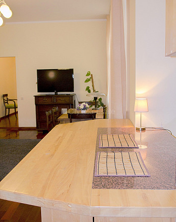 Дом во дворе, реновированный дом, закрытый двор, во дворе детская игровая Рига - изображение 5