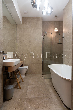 Teritorijas iebrauktuves vārti aprīkoti ar automatizētu atvēršanās un aizvēršanās Rīga - foto 19