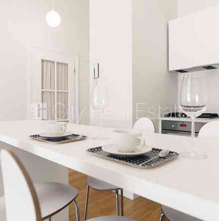 Реновированный дом, студио, кухня объединена с комнатой, высокие потолки, Rīga