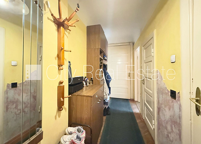 Fasādes māja, renovēta māja, labiekārtota apzaļumota teritorija, slēgts pagalms, ieeja no Rīga - foto 20