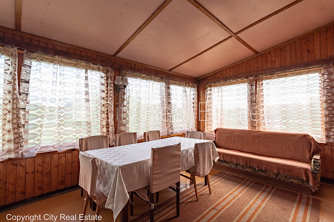 Vasarnīca, slēgta teritorija, vieta automašīnai, 2 gab. verandas, istabas izolētas 4 gab., Rīga - foto 2