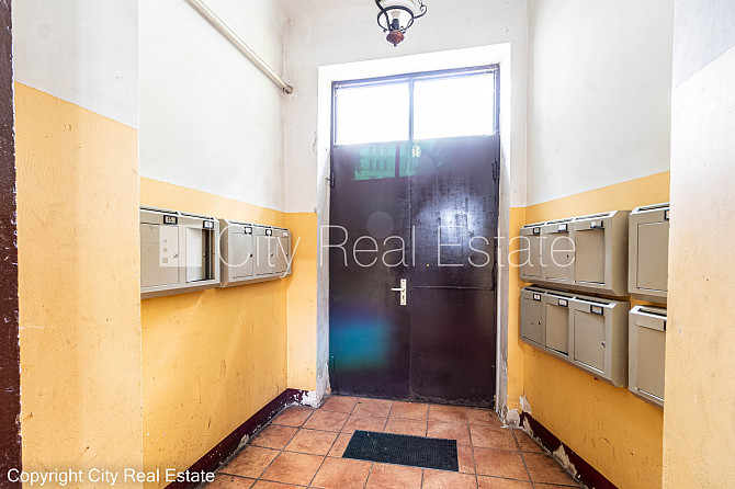 Pagalma ēka, slēgts pagalms, teritorijas iebrauktuves vārti aprīkoti ar automatizētu Rīga - foto 20