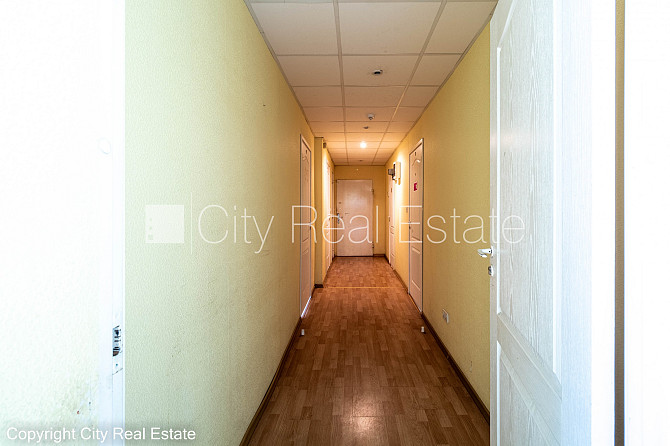 Pagalma ēka, slēgts pagalms, teritorijas iebrauktuves vārti aprīkoti ar automatizētu Rīga - foto 19