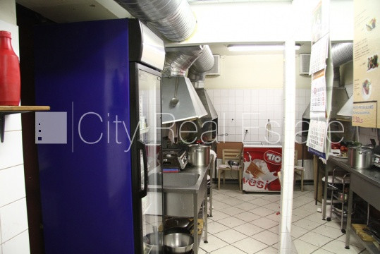 Zeme īpašumā, fasādes māja, renovēta māja, ķieģeļu mūra sienas, fasāde ar dekoratīvo Rīga - foto 12