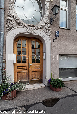 Fasādes māja, renovēta māja, slēgts pagalms, iespēja nomāt autostāvvietu, ieeja no ielas, Rīga - foto 10