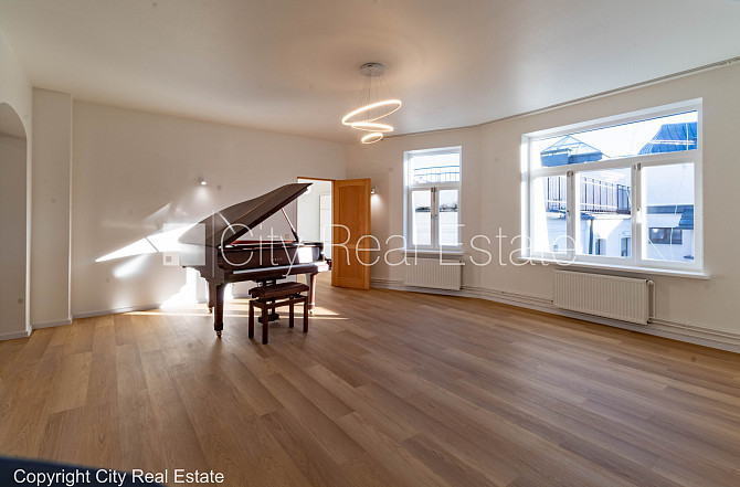 Fasādes māja, renovēta māja, viena kvadrātmetra apsaimniekošanas maksa mēnesī  0,93 EUR, Rīga - foto 1