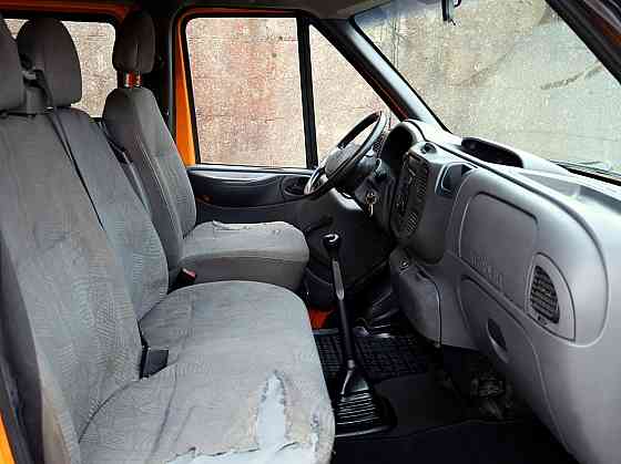 Ford Transit 330M Kombi Passenger 2.4 TDCi 66kW Tallina