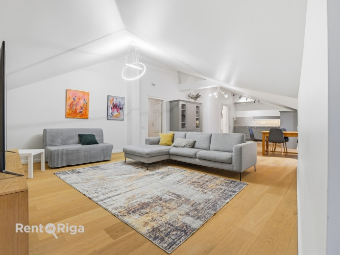 Izīrē plašu un elegantu mansarda dzīvokli ekskluzīvā vietā  Ogļu ielā 30, Rīgā.  Piedāvājumā unikāls Рига - изображение 19