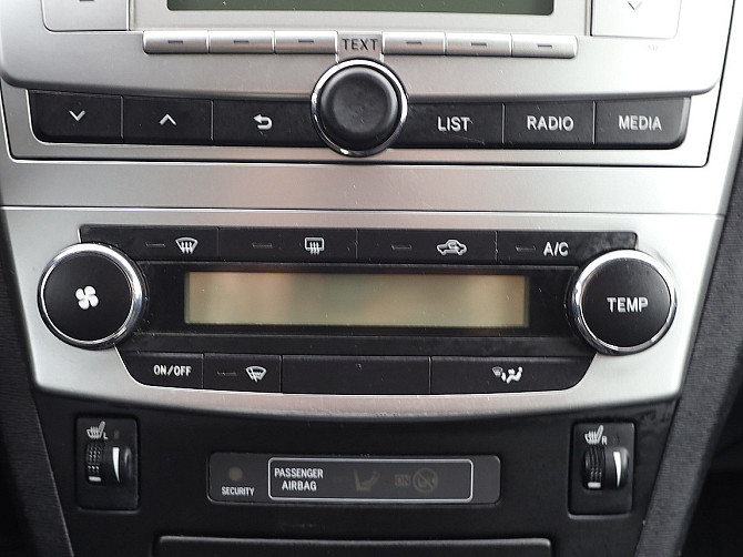 Toyota Avensis Linea Sol Facelift 1.8 108kW Tallina - foto 8