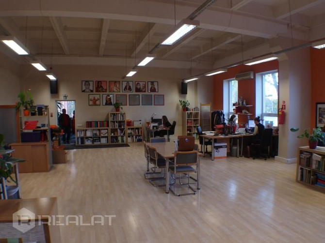 Jaunbūve, vieta automašīnai,  ieeja no pagalma un ielas, ir lifts, logi vērsti mājas abās Rīga - foto 15