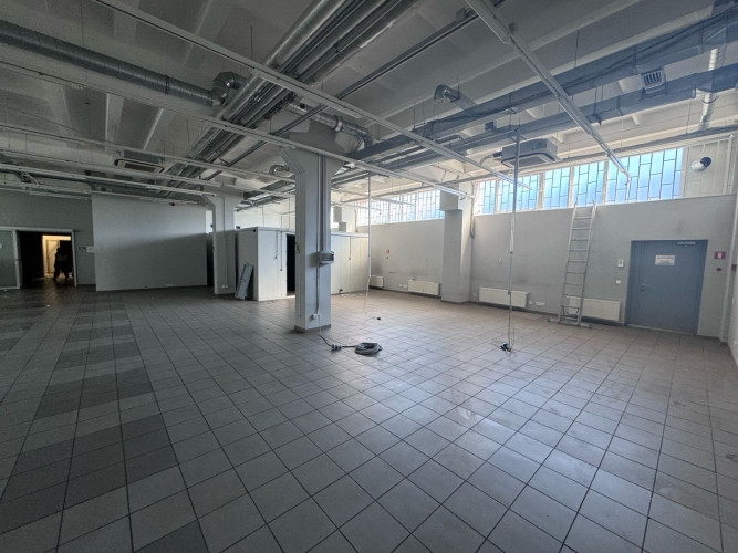 Komerctelpas Mūkusalas Biznesa centrā  lieliski piemērotas tirdzniecībai un klientu Rīga - foto 3