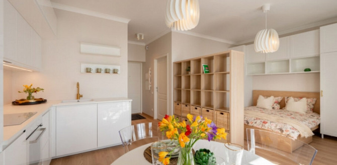 Izīrē gaišu un mājīgu studio tipa dzīvokli ar burvīgu balkonu Rīgas centrā.  Šis Rīga - foto 4